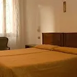 Fontana Hotel