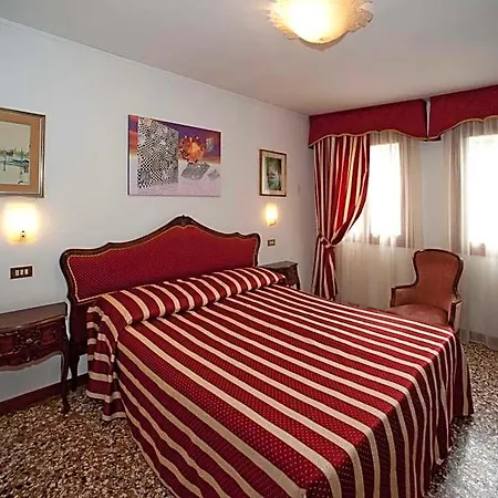 Fontana 3* Velence