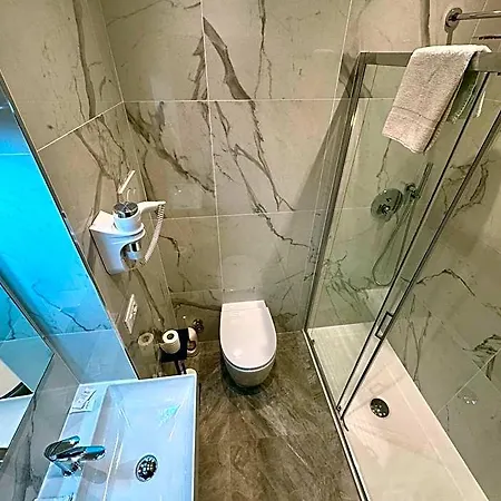 Fontana 3*