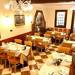 酒店 丰塔纳酒店