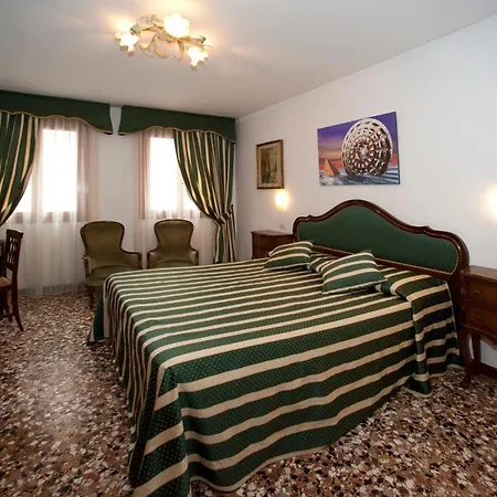 Otel Fontana 3*