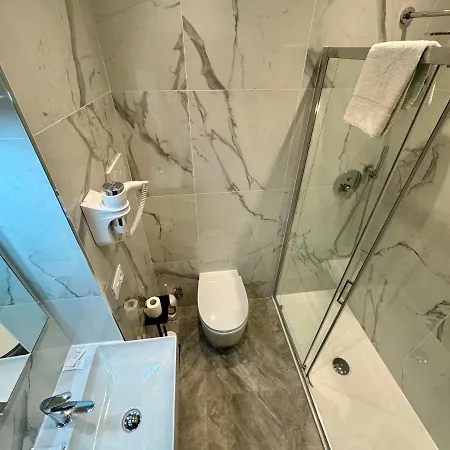 Fontana 3* البندقية