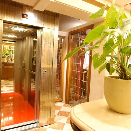 Fontana Otel 3*