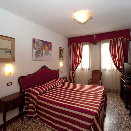 Otel Fontana Venedik